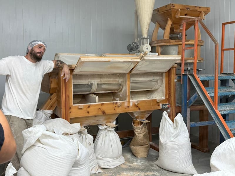 Molino Mayal de harinas integrales y 100% orgánicas.