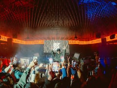 La marca de auriculares sueca que eligió Bizarrap ahora llega a la región con un plan millonario