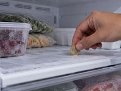 Poner una moneda en el freezer antes de salir de viaje: para qué sirve y por qué lo recomiendan
