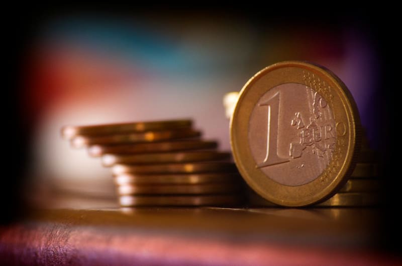 La cotización del Euro y yuan (foto: Pexels).