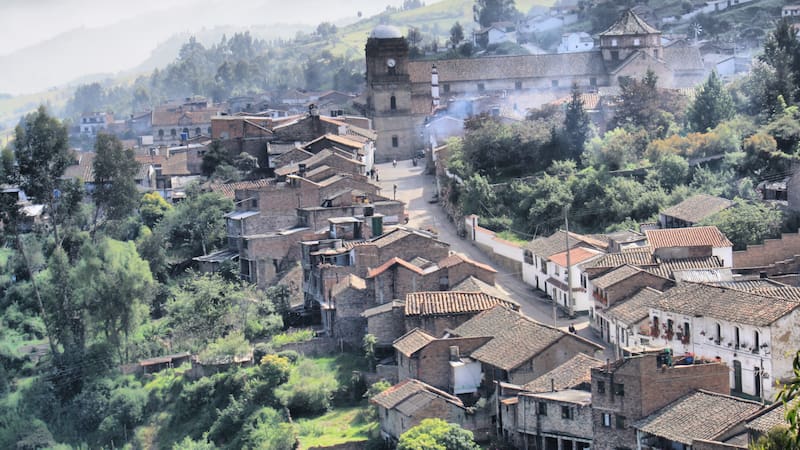 Este pueblo combina historia, naturaleza y tradición artesanal, convirtiéndose en uno de los secretos turísticos mejor guardados de Colombia.