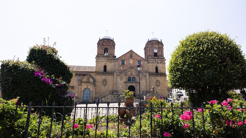 Entre calles empedradas, recetas tradicionales y paisajes de montaña, este destino boyacense se consolidó como uno de los favoritos para quienes buscan descanso, cultura y buena comida.