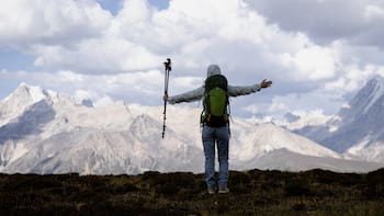 Subió un volcán para celebrar su cumpleaños y murió tras una brutal caída