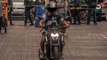 El miedo no anda en burro... anda en dos ruedas: explota 20% la compra de seguros para moto