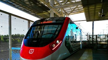 Se confirman multas a todos los pasajeros que viajen en el Tren Interurbano de esta manera