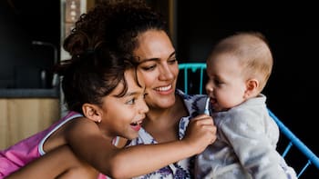 Confirmado por la Seguridad Social: mujeres con hijos podrán sumar hasta 5 años de cotización si cumplen estos requisitos