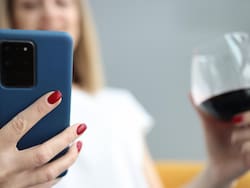 Llega CyberWine: el consumidor que nadie tenía en el radar hoy mueve el vino online