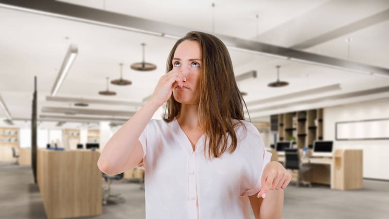 La Justicia confirma que la falta de higiene en el trabajo puede justificar un despido disciplinario si afecta al clima laboral. Conozca qué dice el Estatuto de los Trabajadores y en qué casos sería legal.