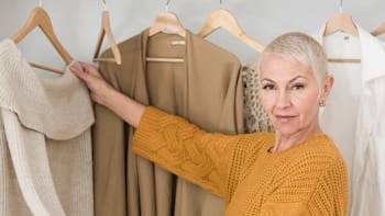 Confirmado por el Gobierno | Le pagarán a todas las personas que donen su ropa vieja, pero solo si cumplen con este requisito