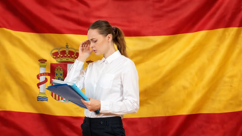 Qué hacer si el expediente de nacionalidad española supera un año sin resolución. Cómo funciona el silencio administrativo negativo y cuándo acudir a la Audiencia Nacional.