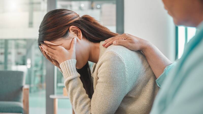 La Seguridad Social revisa la pensión de viudedad y puede retirarla si no se cumplen ciertos requisitos. Qué situaciones ponen en riesgo esta prestación en España.