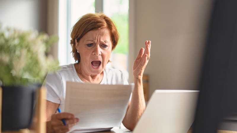 Una sentencia reciente aclara cómo los cambios en el patrimonio pueden afectar el acceso a ayudas sociales y qué obligaciones deben cumplir los beneficiarios.