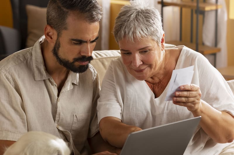 Revisar los requisitos fiscales y acreditar la condición de vivienda habitual resulta clave antes de formalizar la donación.