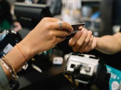 El ‘efecto’ Azteca-Coppel: Por qué muchas mexicanas eligen estos bancos para guardar su dinero