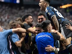 La pelota no se mancha, el relato se recalcula