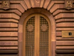 Contra los pronósticos, Banxico baja la tasa frente a un panorama de inflación y debilidad económica