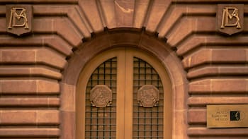 Contra los pronósticos, Banxico baja la tasa frente a un panorama de inflación y debilidad económica