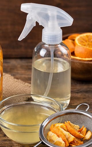 Mezclar naranja podrida y vinagre blanco: para qué sirve y por qué lo recomiendan