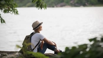 Por qué pasar tiempo en la naturaleza puede mejorar la percepción de nuestro cuerpo, según un estudio