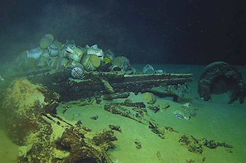 Cada tablón y cada cuaderna del Camarat 4 permanecen en su lugar original, ofreciendo a los arqueólogos un excepcional testimonio de la construcción naval del siglo XVI.