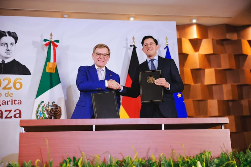 "Ambas delegaciones coincidieron en que la entrada en vigor del Acuerdo Global Modernizado entre México y la Unión Europea abrirá oportunidades emergentes en comercio e inversión para las dos naciones", Gobierno de México.