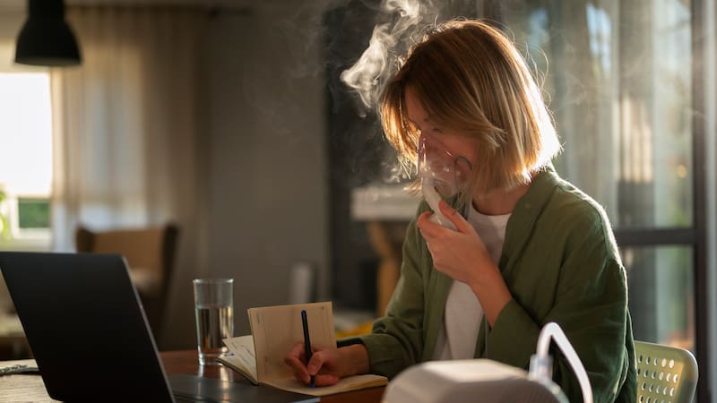 En miles de hogares mexicanos, un enemigo invisible circula sin hacer ruido. No proviene del baño ni se esconde en las sábanas