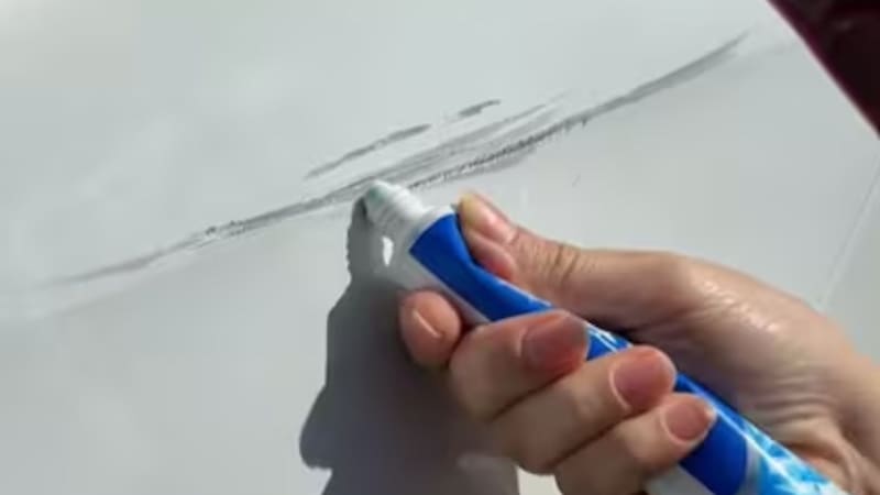 Ni jabón ni detergente: cómo sacar los rayones de tu auto en simples pasos. Foto: TikTok