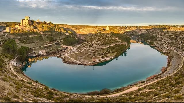 Ni Valencia ni Alicante: la playa cerca de Madrid ideal para combatir la ola de calor más potente del verano