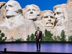El enviado de Trump reivindicó el liderazgo turístico de EE.UU. y presentó la hoja de ruta para “no perder la corona”