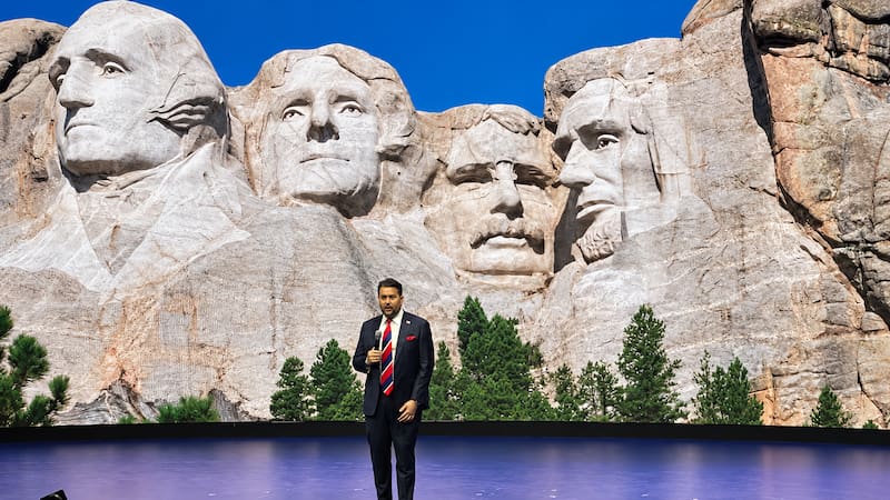 "Estados Unidos es el líder del turismo y no piensa ceder esa corona", dijo Nick Adams.