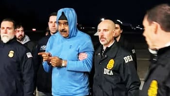 Maduro ya fue trasladado ante la Justicia de EE.UU en New York bajo un amplio operativo policial de la DEA