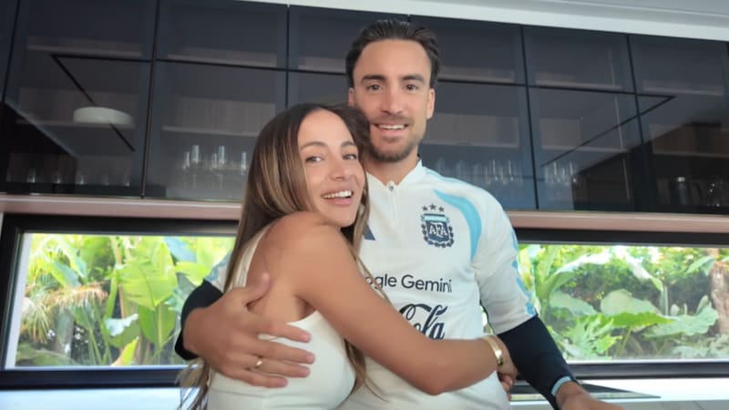 Así es por dentro la casa de Nicolás Tagliafico y Caro Calvagni en Argentina: cine con candy bar, gimnasio y chef privada.