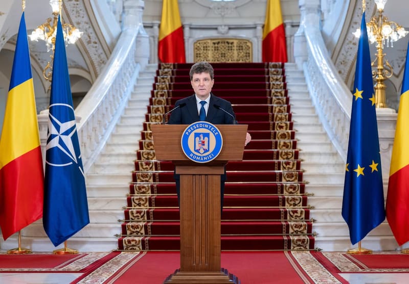 El presidente rumano Nicusor Dan, tras una reunión de emergencia del Consejo Supremo de Defensa Nacional (CSAT) en Bucarest.