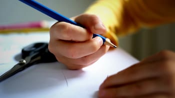 Vuelven las clases a Primaria, tras paro por agresión a maestros