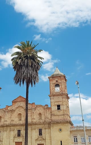 No se trata de Barichara: turistas hallan el pueblo más hermoso que asombra al mundo con sus paisajes coloniales