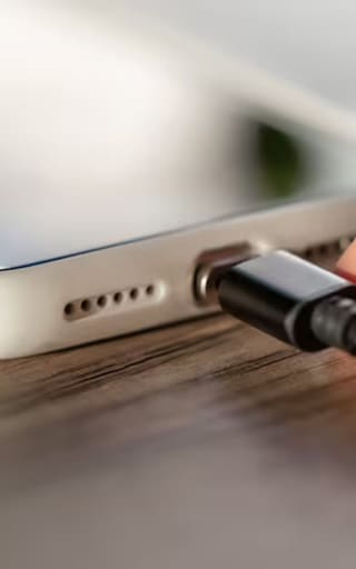 No es con batería portátil: la forma de cargar tu celular cuando no hay electricidad, fácil y rápido