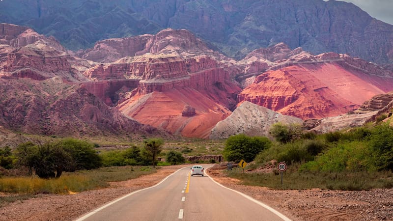 No es la 40 | Eligen la ruta más linda de Argentina: tiene paisajes montañosos y pueblitos muy pintorescos. Foto: Shutterstock