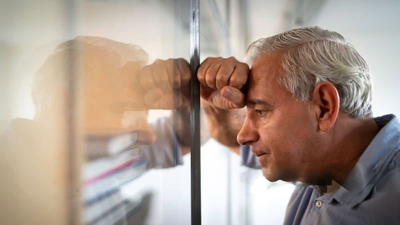 De entrar en vigencia, quienes coticen hasta 2,3 salarios mínimos aportarían de manera obligatoria al fondo público de Colpensiones. (Fuente: Archivo)