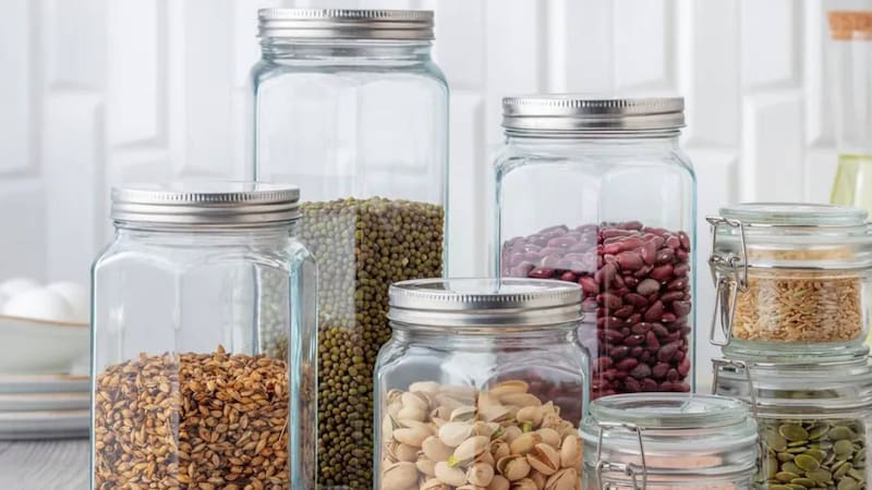 No lo tires: el truco para aprovechar los potes usados y no desecharlos