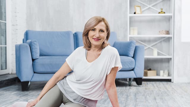 No alcanza con salir a caminar: estos son los ejercicios para estar sano después de los 50 años, según expertos de la Universidad de Harvard