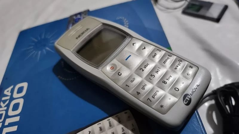 El teléfono Nokia 1100 fue un éxito global en la primera mitad de la década del 2000.