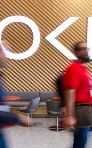 Nokia se reinventó y su nuevo negocio creció más del 120%: cómo invertir desde Argentina