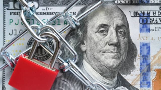 Es oficial: se realizará un bloqueo de cuentas bancarias para quienes ingresen dólares de esta forma