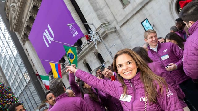 De neobanco a gigante global: Nubank pulveriza pronósticos y dispara sus acciones en Wall Street tras trimestre récord