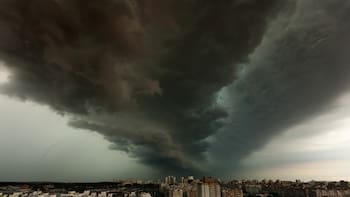 Llega una tormenta negra y helada este fin de semana: se esperan fuertes ráfagas de viento y lluvias ininterrumpidas por 48 horas