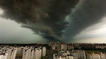 Avanzan las tormentas eléctricas antes de Navidad: confirman lluvias torrenciales el 24 y el 25 de diciembre en estas regiones