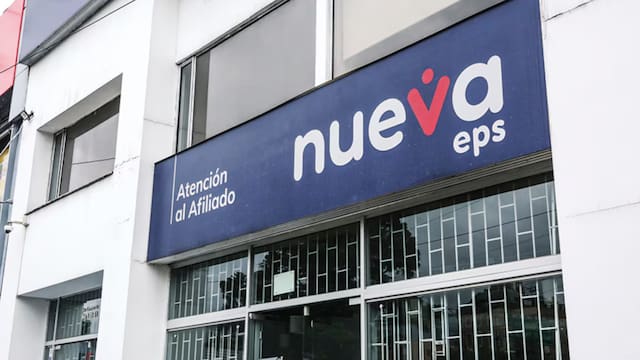 Presidente Petro ordena que la Nueva EPS sea pública y el Gobierno asuma sus deudas