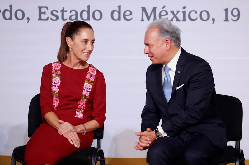Presidente y director general de GM México, Francisco Garza: La automotriz estadounidense General Motors (GM) iniciará en 2027 el ensamblaje en México de vehículos destinados al mercado nacional.