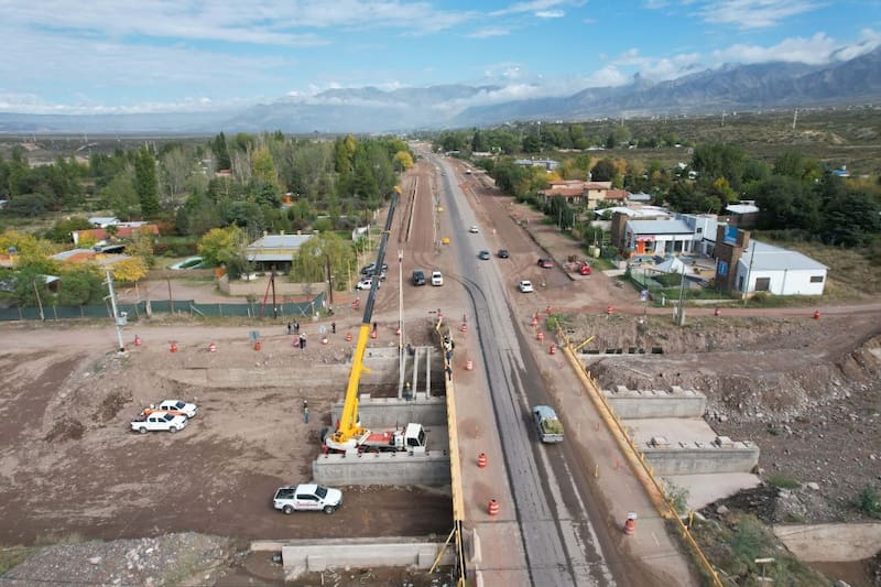 Siguen avanzando los trabajos sobre los puentes y calzada de la ruta 82.