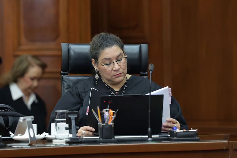 El máximo tribunal concluyó que no existe un mandato constitucional que justifique excluir a personas mexicanas por naturalización o con doble nacionalidad para ocupar ese cargo.